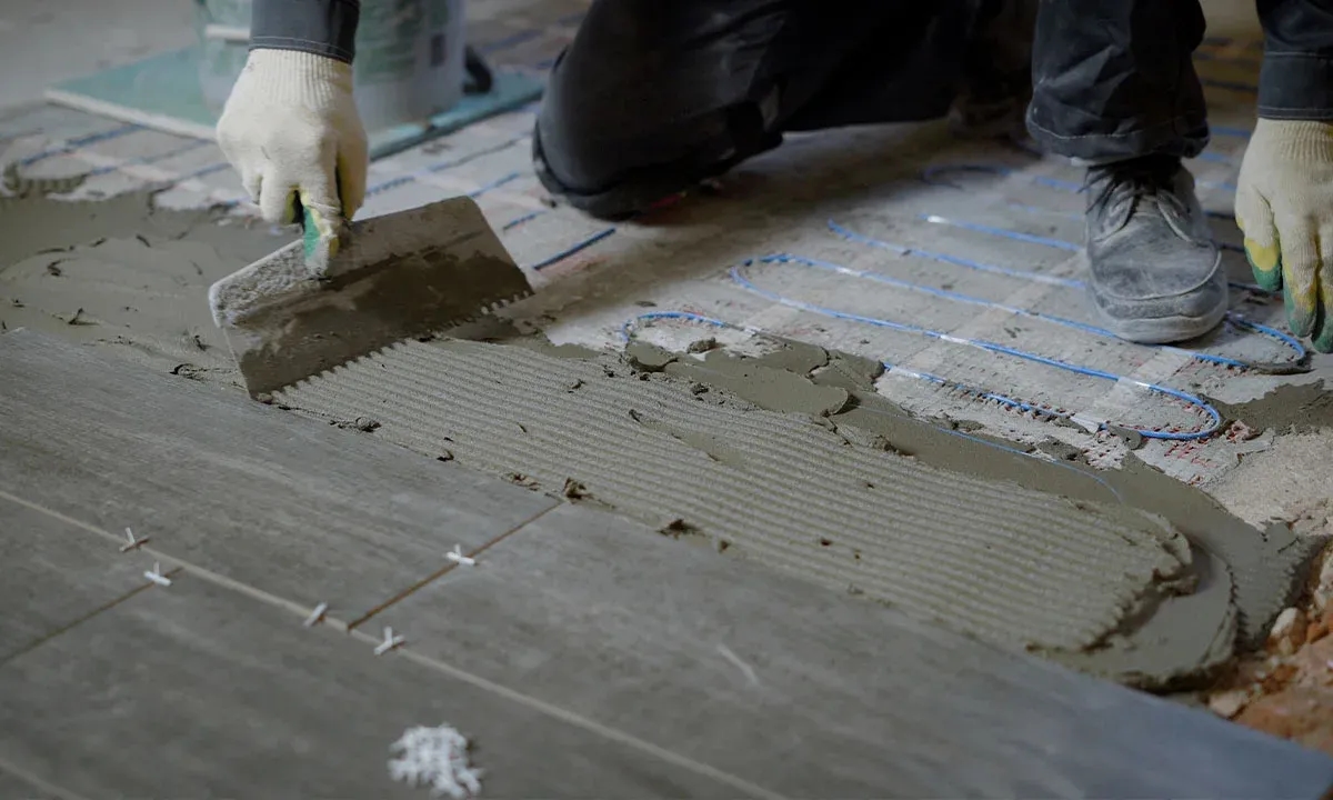 Gres czy terakota na ogrzewanie podłogowe - co wybrać, aby nie żałować?