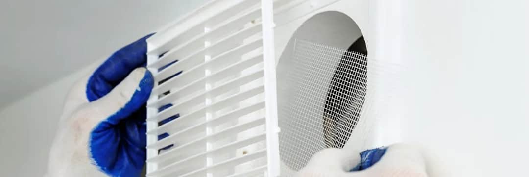 Jak wykonać wentylację łazienki, aby uniknąć pleśni i wilgoci