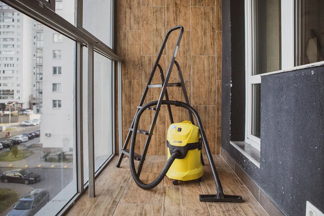 Czym umyć podłogę po remoncie, aby uniknąć zniszczeń i osadów?