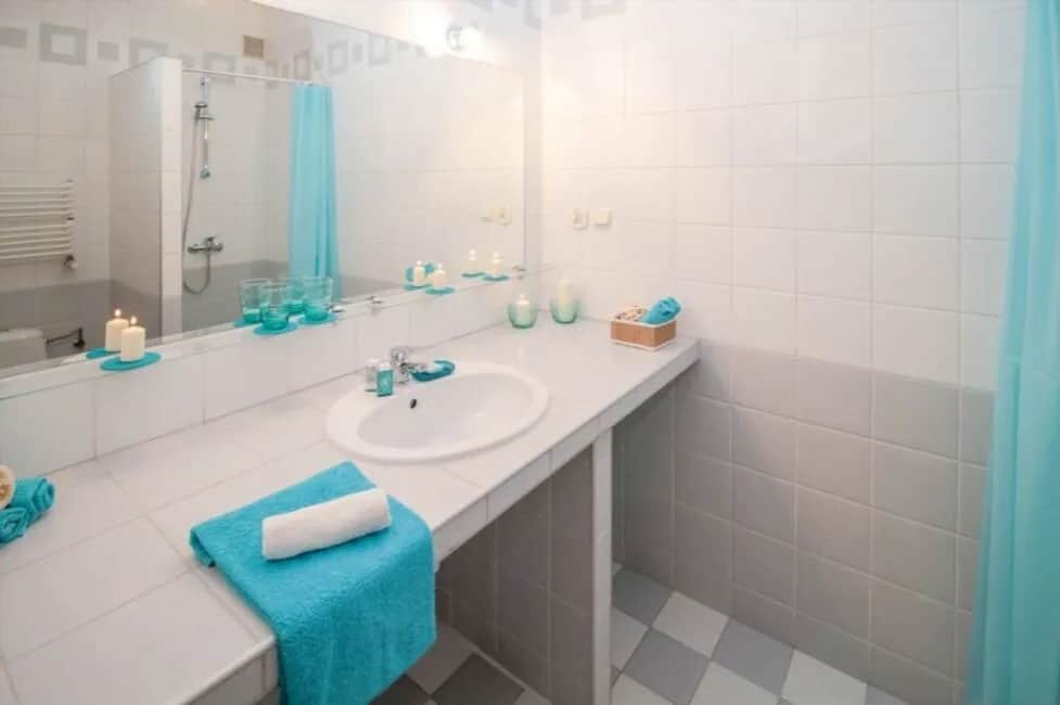 Jak napisać podanie o remont łazienki i uniknąć błędów w formalnościach